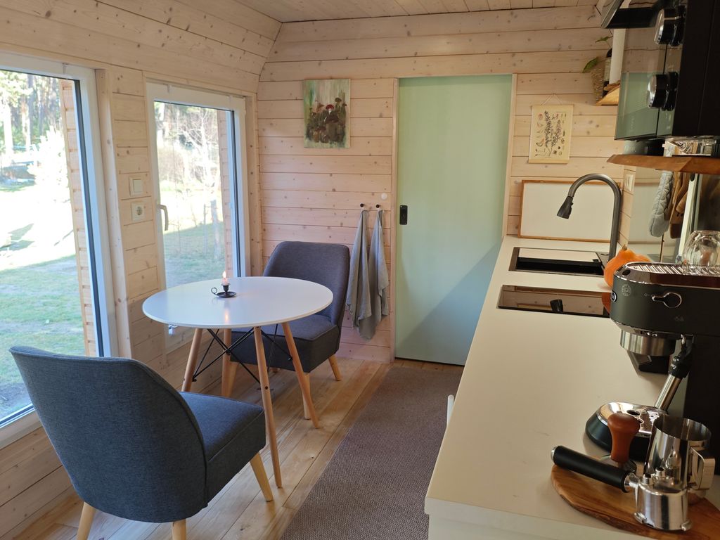 Tiny House à la lisière de la forêt avec terrasse & foyer