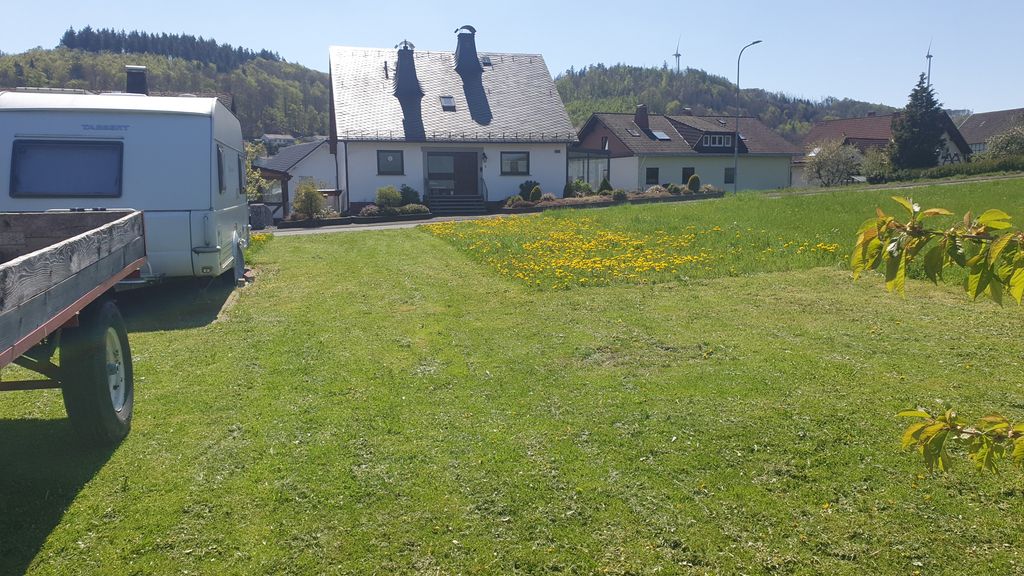 Camping on the edge of the village in the "Hessian hinterland"