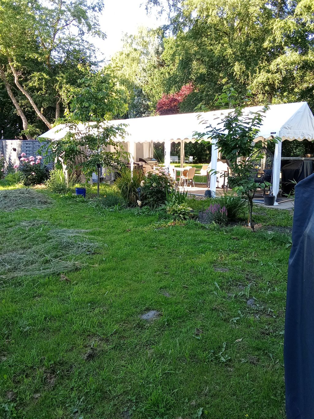 Tipizelt für bis zu 10 Personen im Gartenparadies 