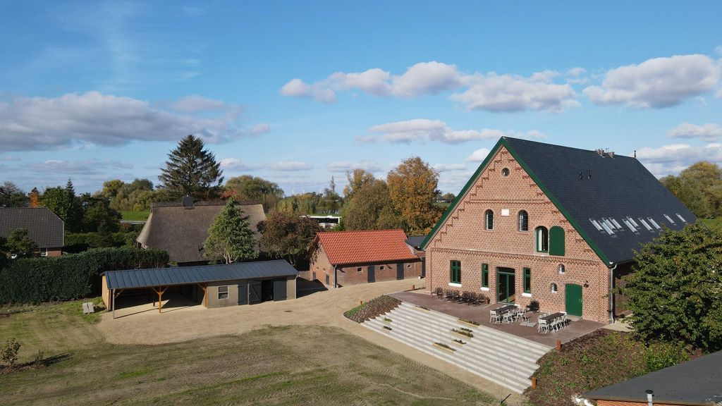 Camping am Elbdeich - vor den Toren Hamburgs
