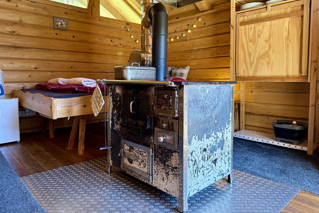 Romantikhütte *Zweisamkeit *Bettwä *Holz *Handtü