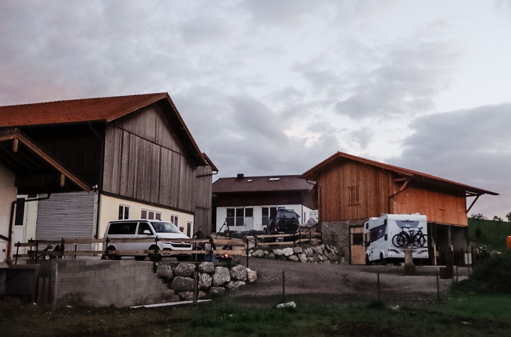 Piazzola tranquilla - paradiso escursionistico ai piedi delle Alpi