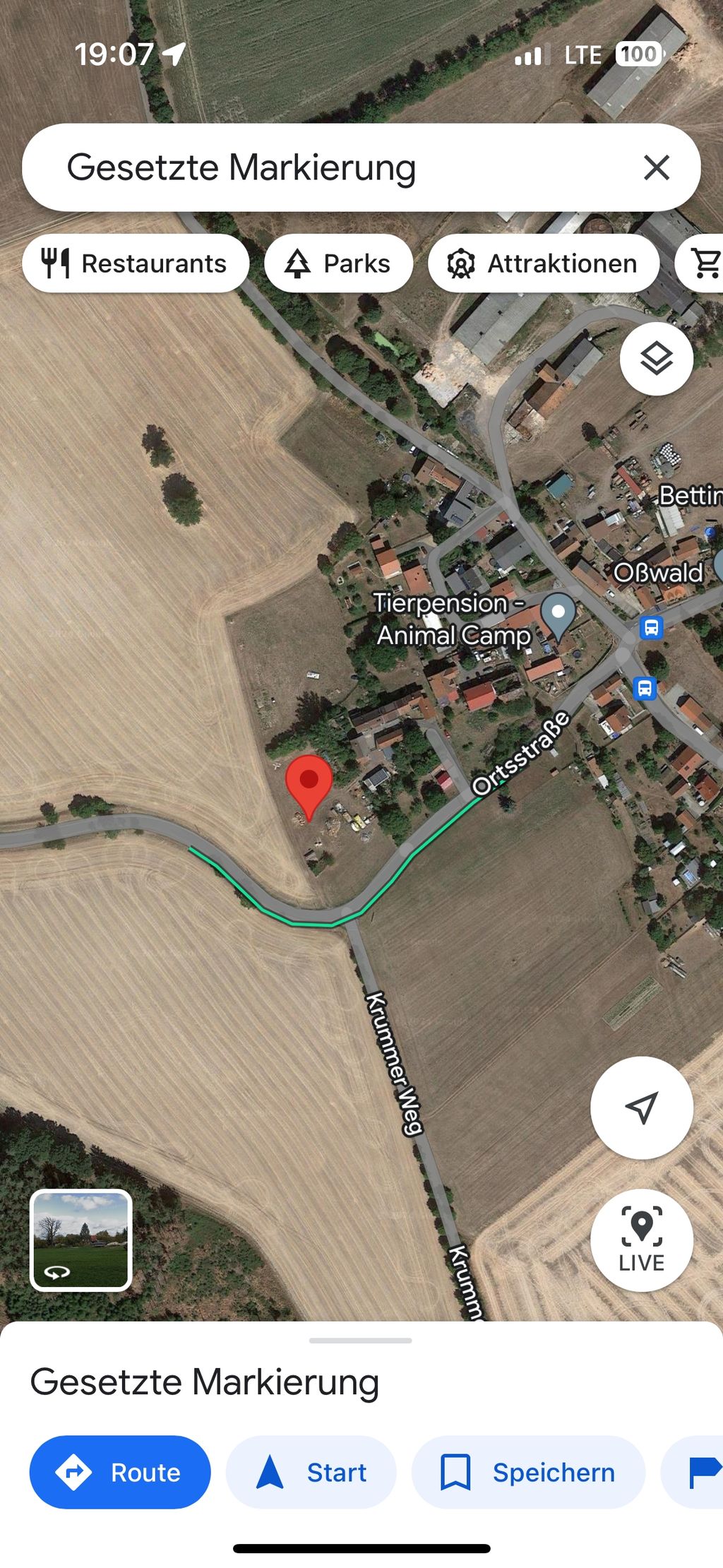 Camping auf der Wiese mit Blick auf das Orlatal