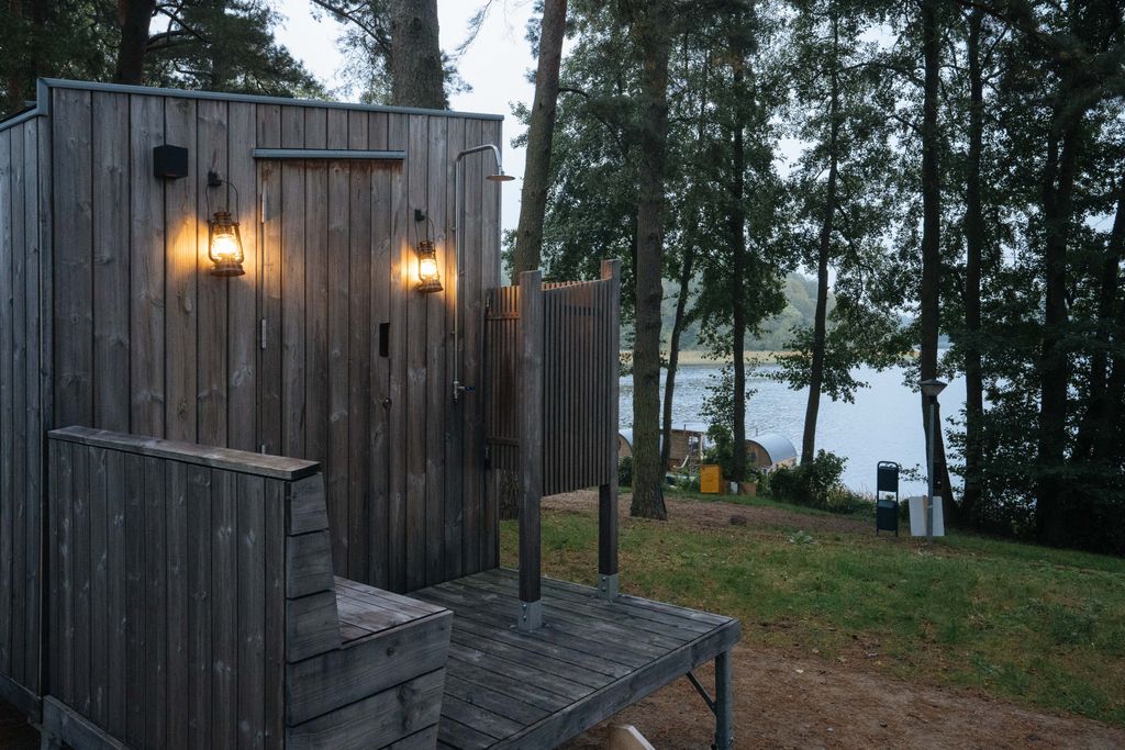 Casa minuscola "grande" con vista lago