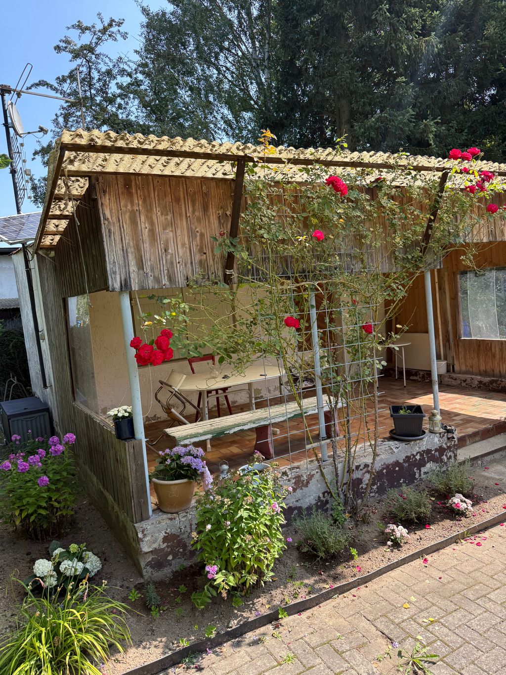 Jardin idyllique à proximité de la ville