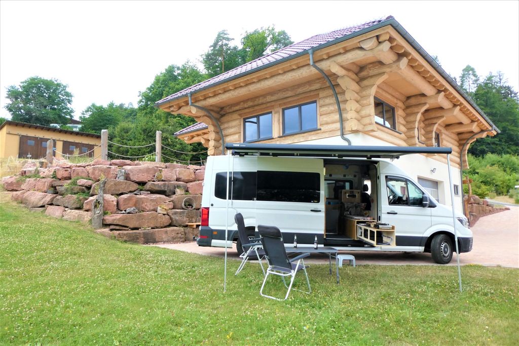 At the log cabin in the Spessart on the edge of the forest