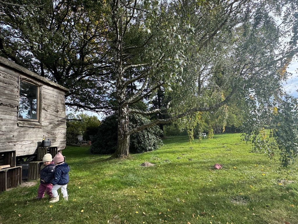 Une oasis de calme au bord du lac Steinhuder Meer - Emplacement isolé « Champ et étang »