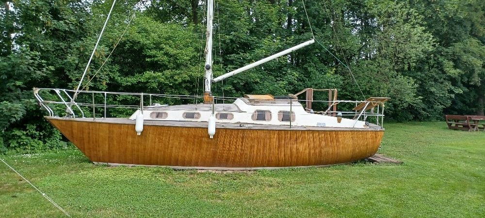 Hyggelige Segelyacht im Weserbergland