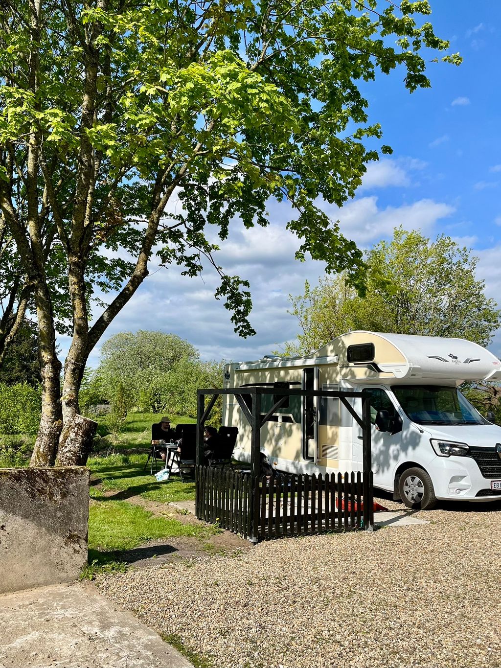 Camper paradise in Give: nature, peace and comfort