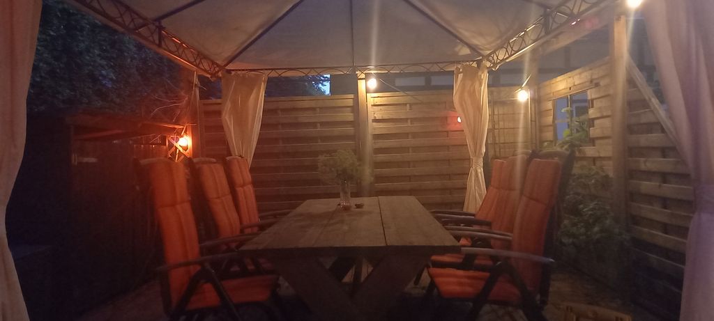 Stellplatz am Weg nahe Biggesee mit Sauna & Hütte