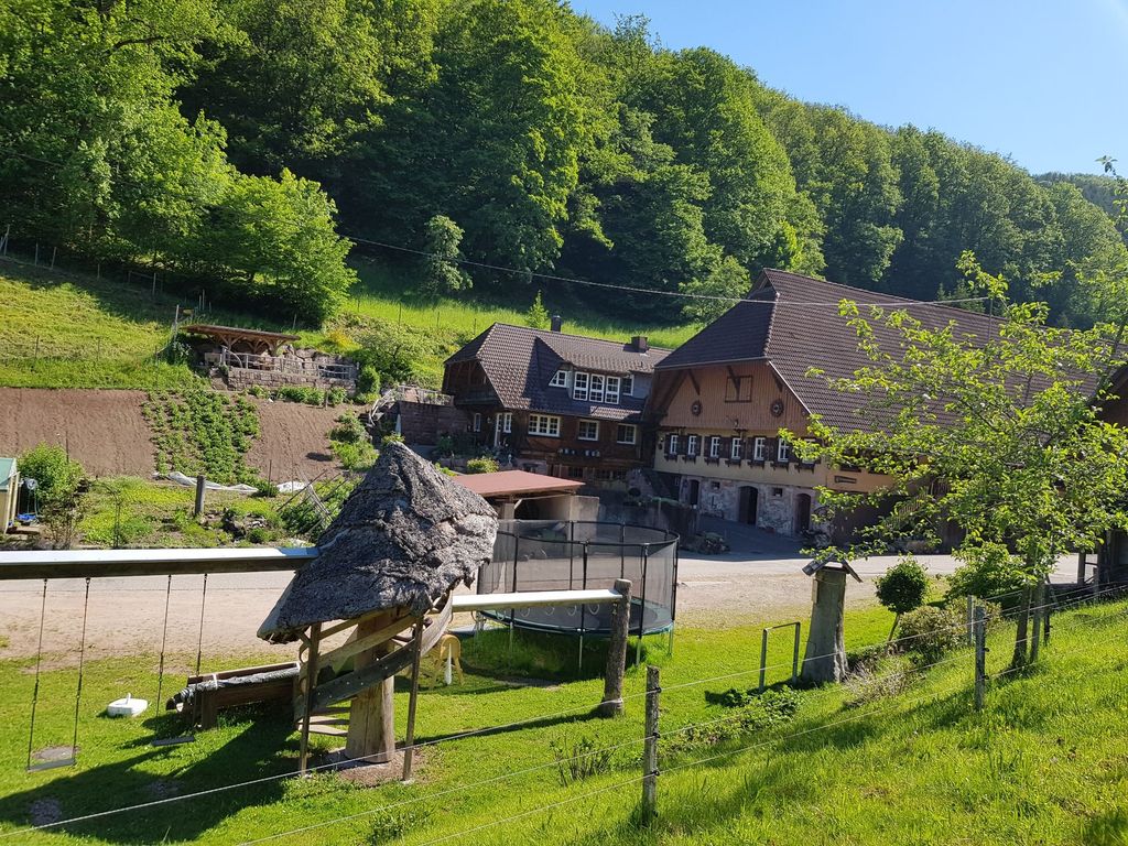 Vacaciones en la Selva Negra granja de vacaciones para campistas