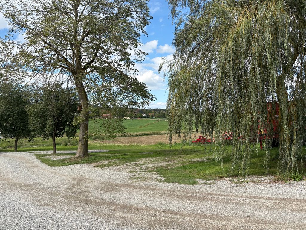 Bodensee Nähe: Bauernhof Stellplatz mit Hofladen