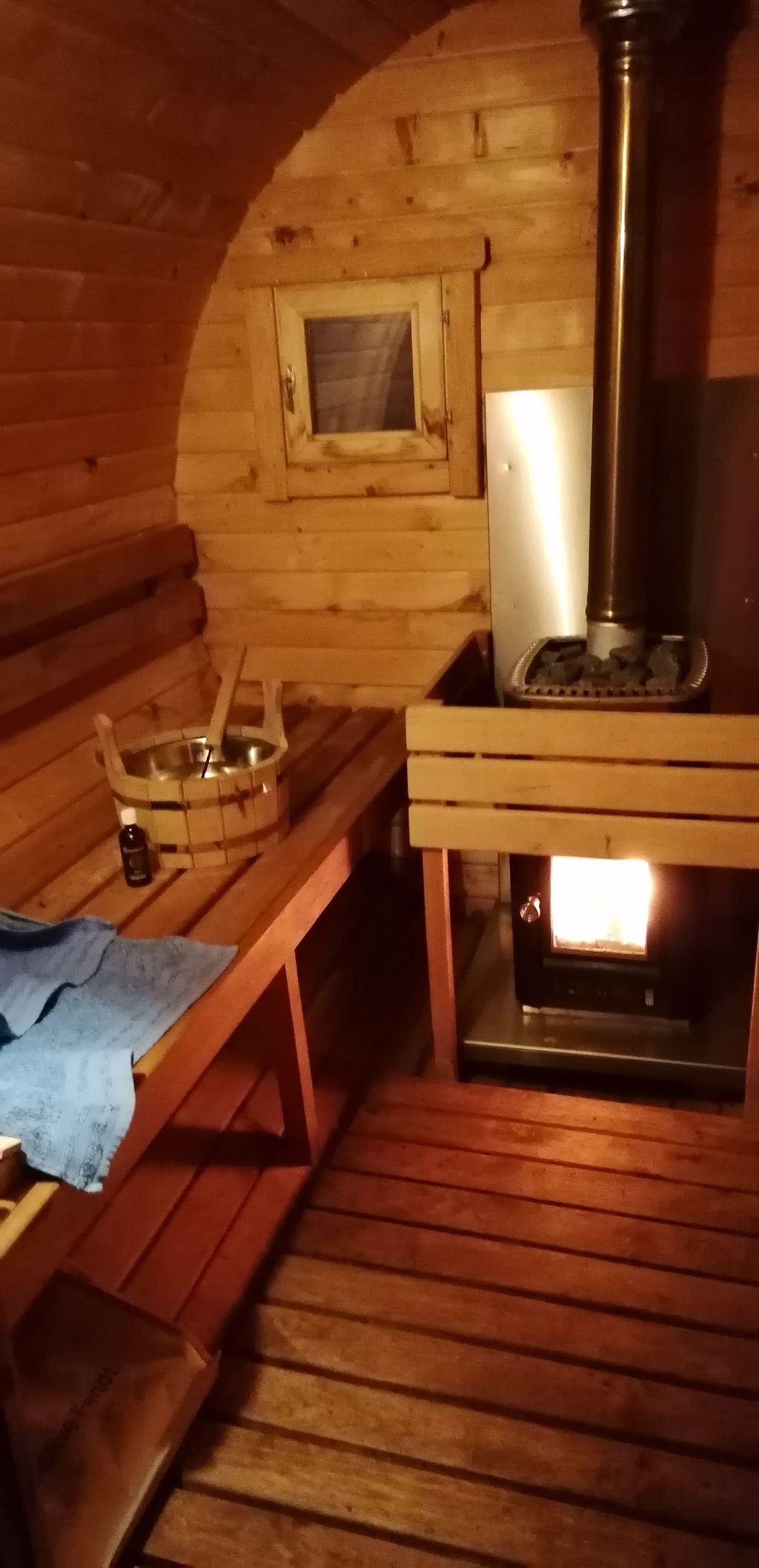 Schlaffass Übernachtung - Auszeit in der Natur 