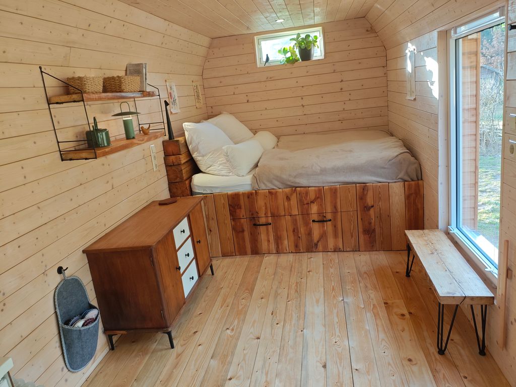 Tiny House à la lisière de la forêt avec terrasse & foyer