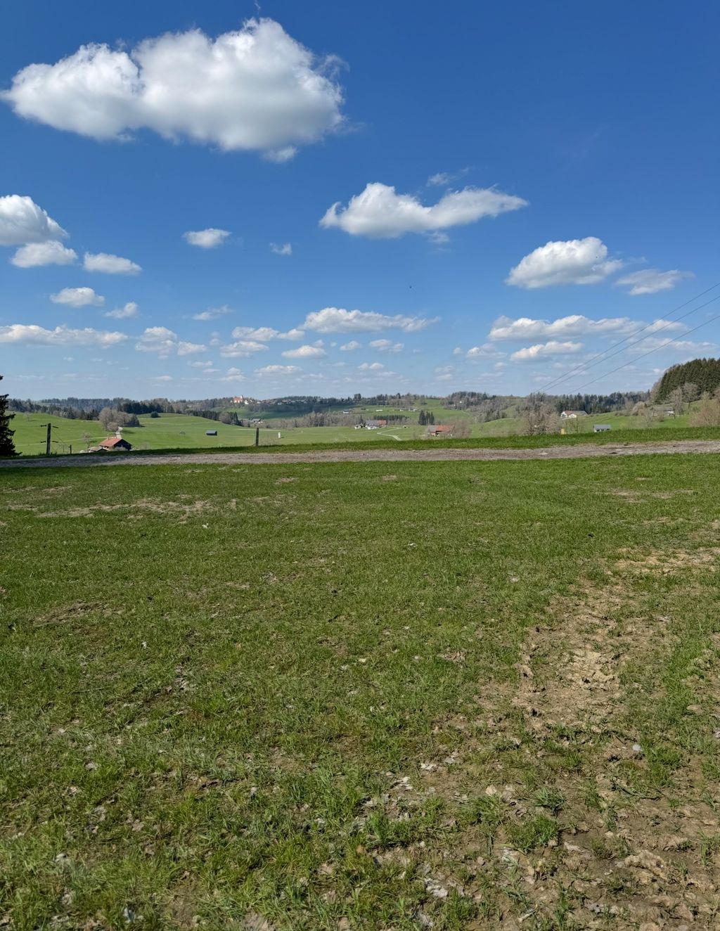 Tolle Aussicht an einem abgelegenen Platz am Wald
