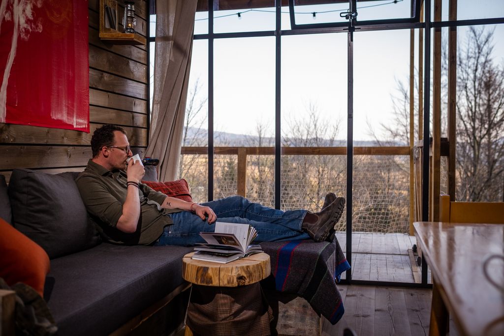 Baumhütte mit Hängedeck & Relaxnetz