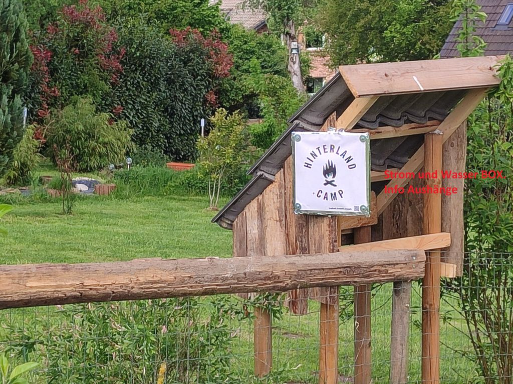 Prato di Oberberg con vista lontana