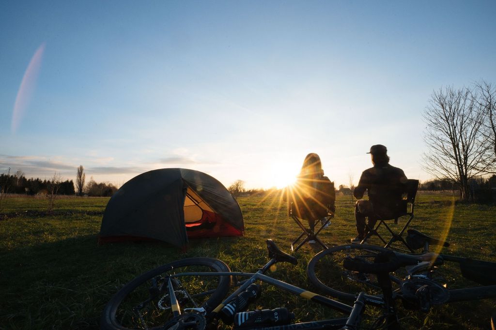 Camping am Elbdeich - vor den Toren Hamburgs