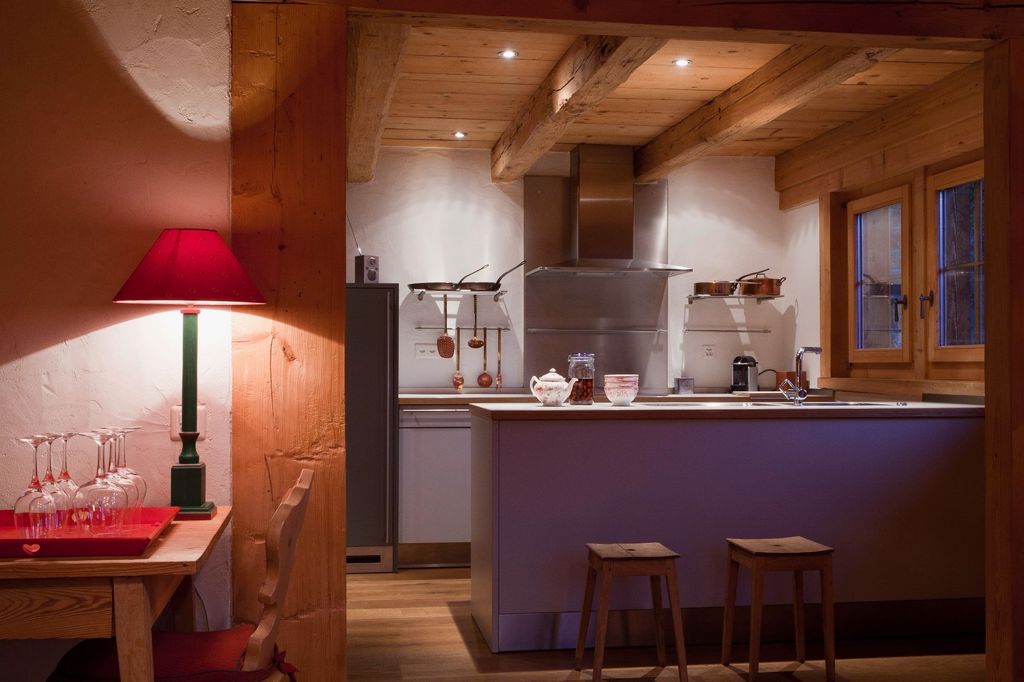 Chalet aislado en los Alpes suizos