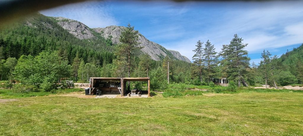 Capanna per gli amanti della natura. Stufa a legna, sauna
