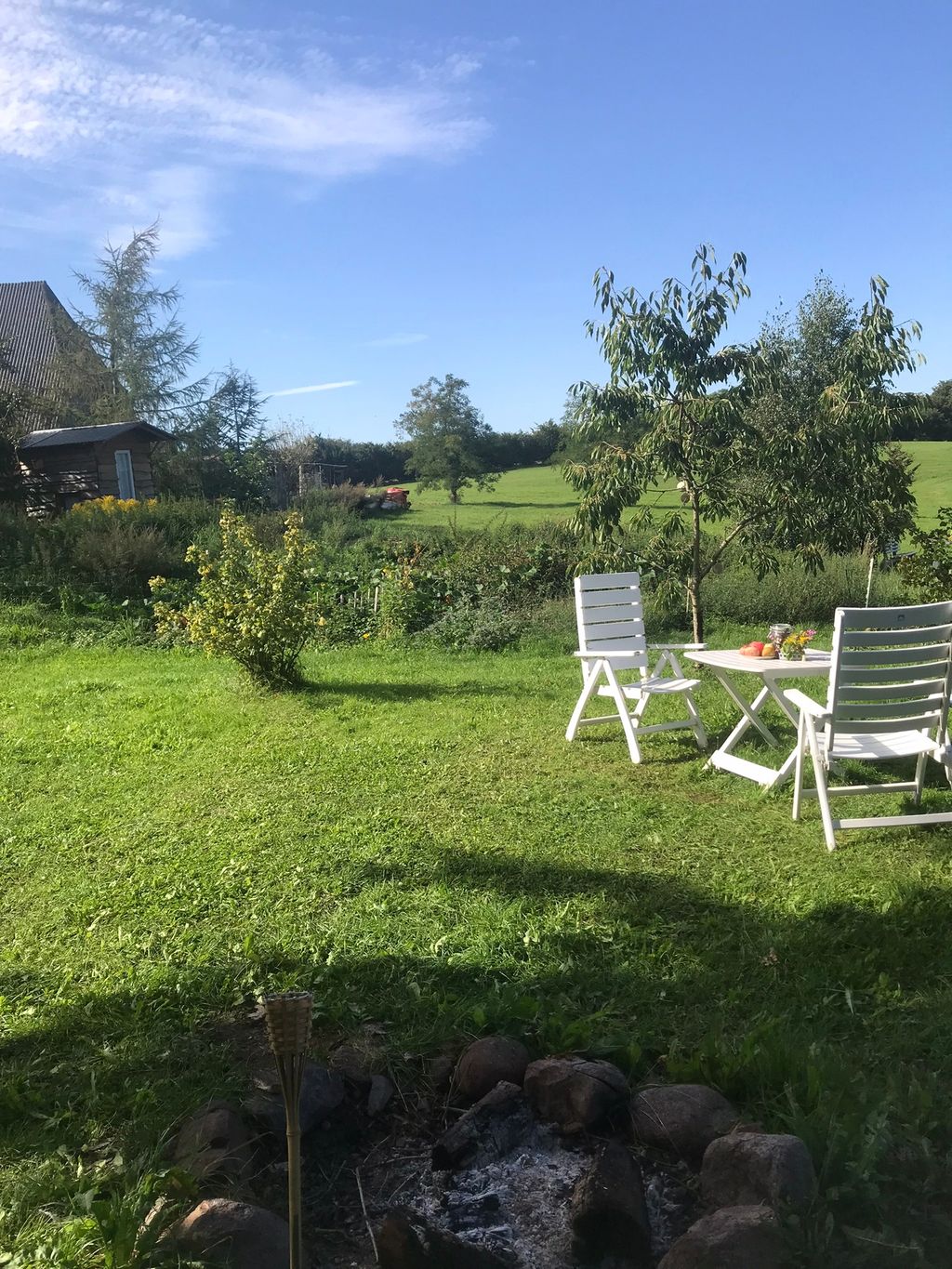 Camping à la ferme entre ruisseau et prairies