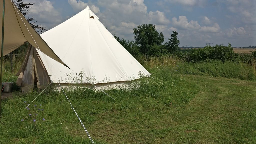 Glampingzelt mit Weitblick mit Bio-Cafè nebenan 