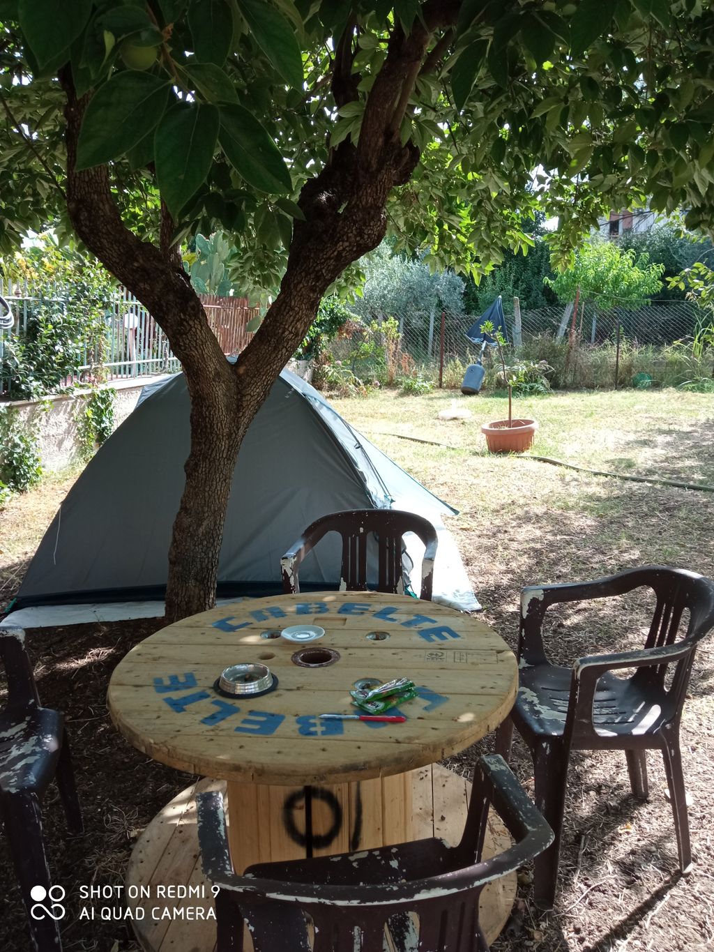 Zwischen Rom und Tivoli: Camping im Gemüsegarten mit Hühnern