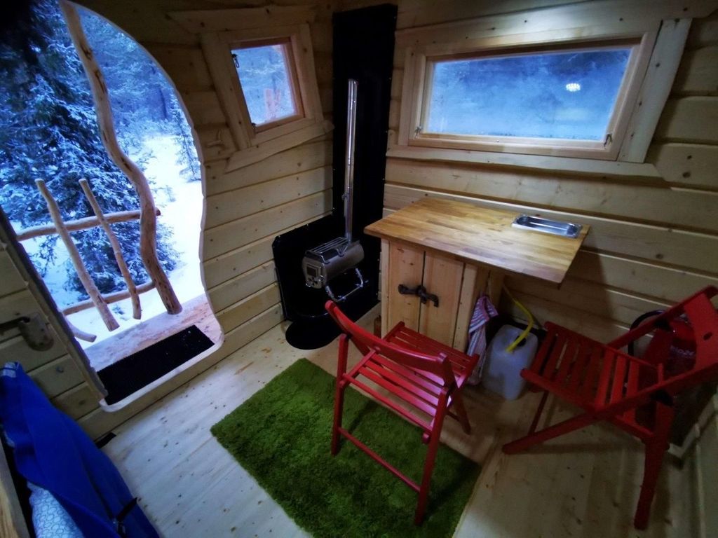 Casa en el árbol "Resting Raven" - rústica y cerca de la naturaleza