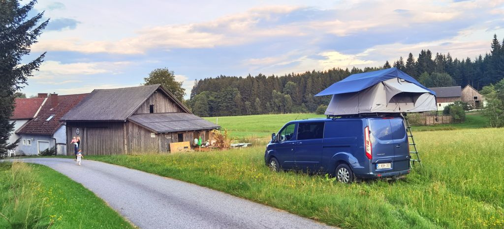 Camping auf der Alm und am Bach auf 800 Höhenmeter