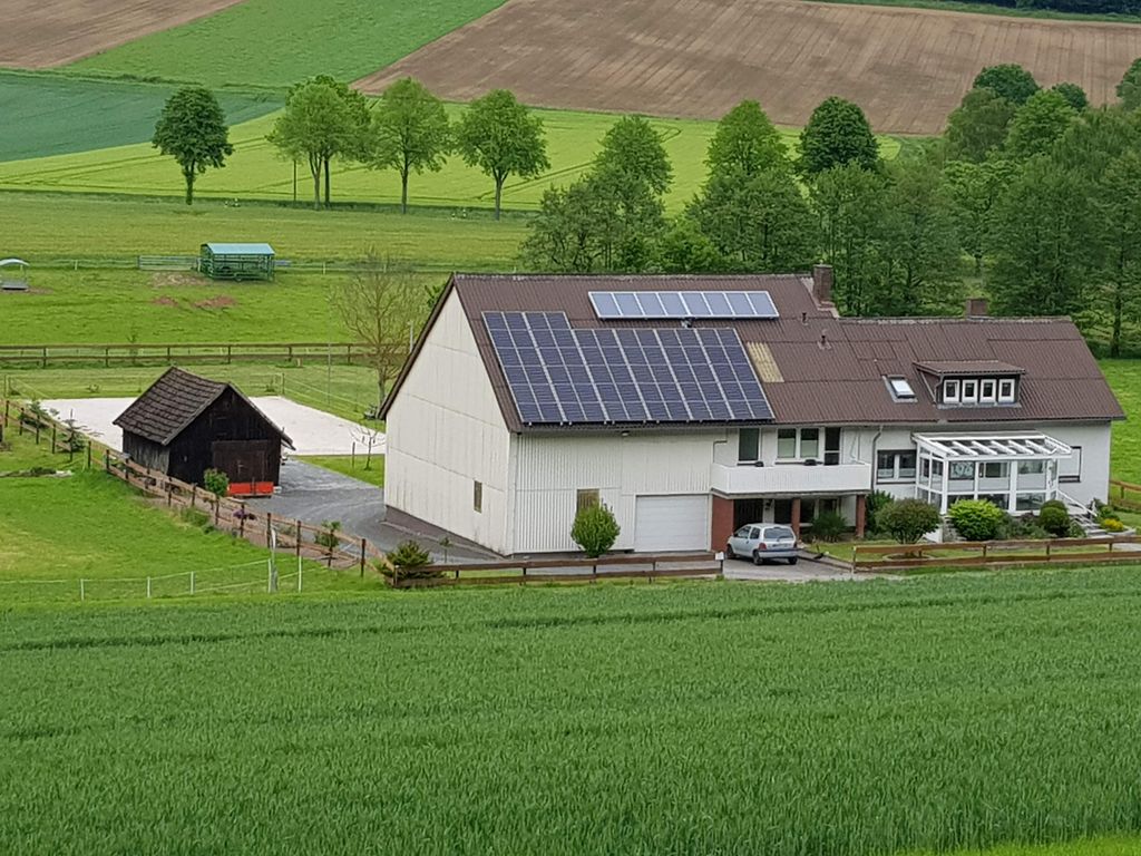 Parking space in a private yard in the countryside near the Weser