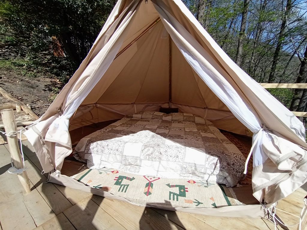 Glamping nel bosco in Val Pellice con vista natura