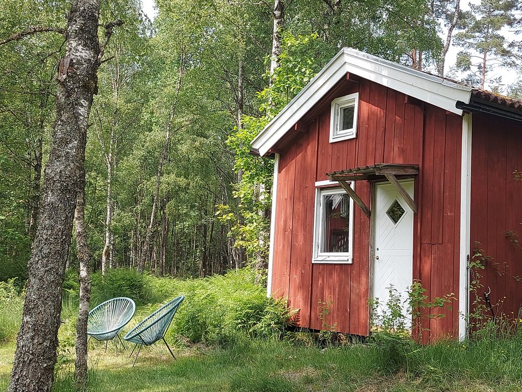 Tiny-House " Ekore " Cabin am See in Südschweden