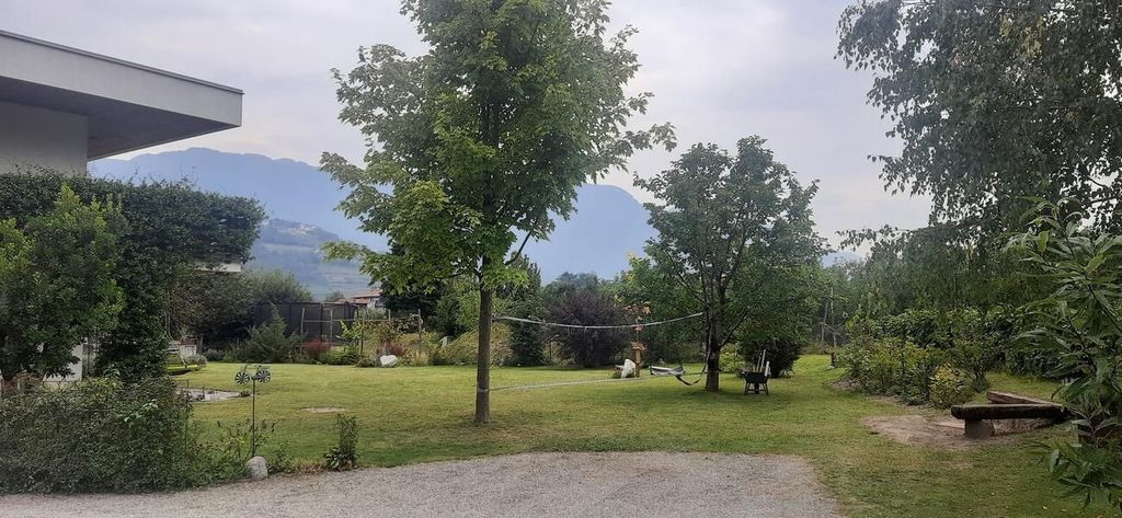 Camper in Meran am Bach