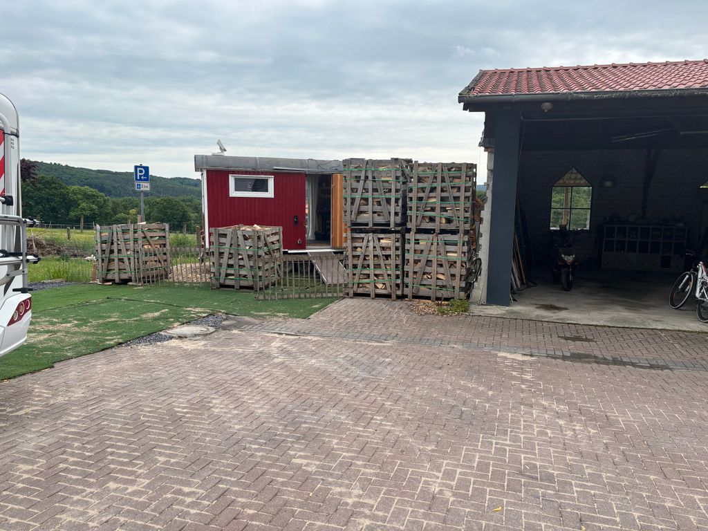 Déconnecter dans la cabane de chantier - rêver dans la nature