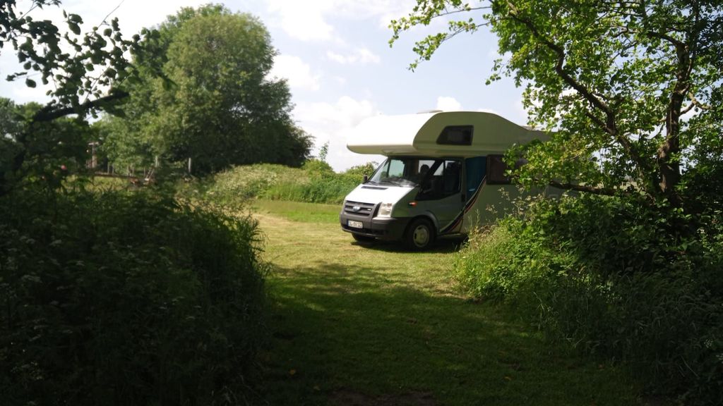 Scheunenwiese am Wald - nur 600m bis zur Ostsee
