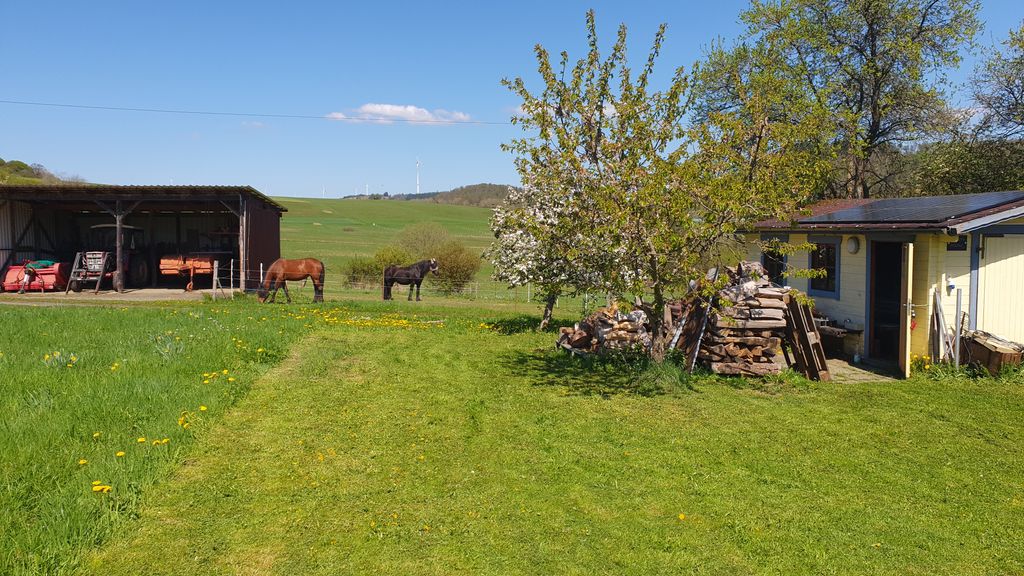 Camping on the edge of the village in the "Hessian hinterland"