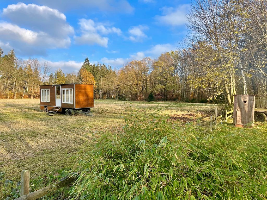 Shepherd's wagon with barrel sauna & view of Chemnitz