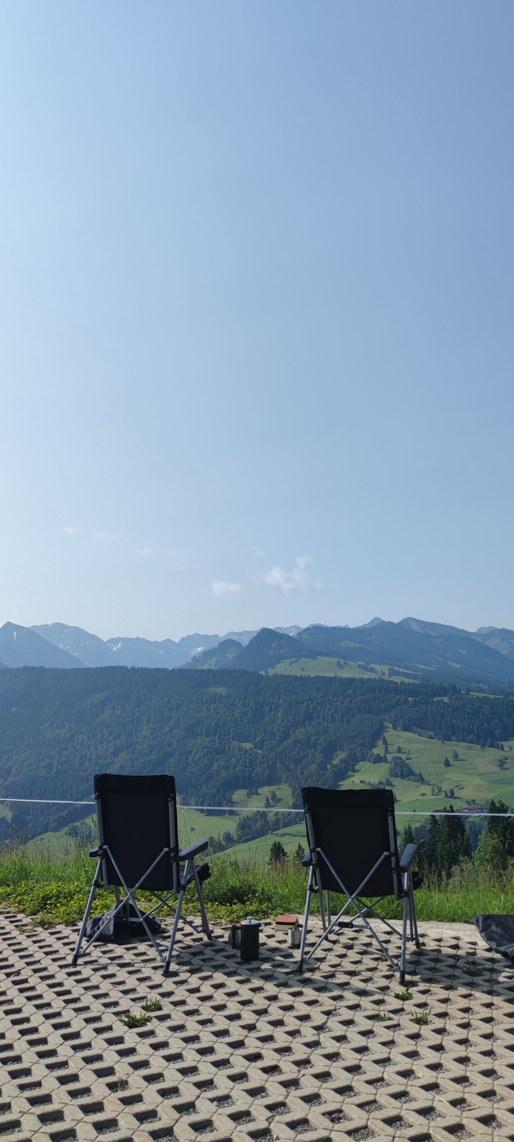 Fantastiche piazzole con vista sulle montagne a Gundlar