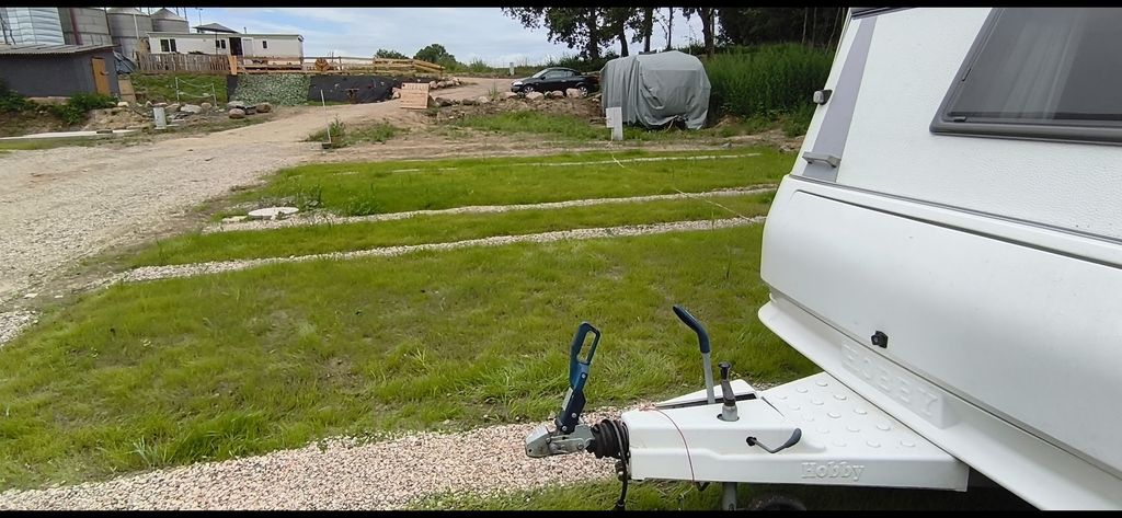 Nature camp in a small village near Hossoland