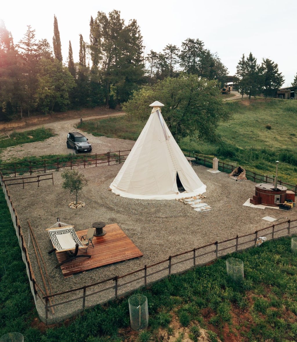 Einzigartige Erfahrung: Indianer-Tipi und Entspannung in der Maremma