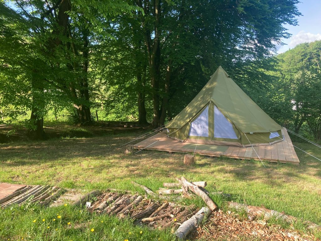 Good things are so close - °round tent° in the countryside