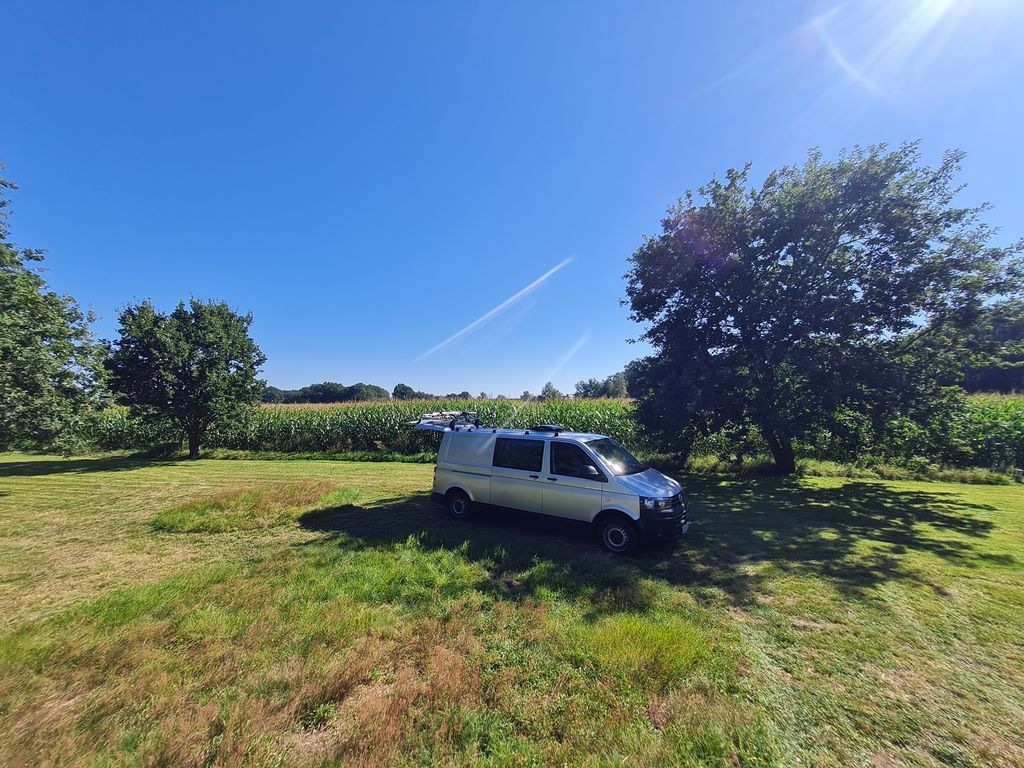 Farm on the dike path on the Oste