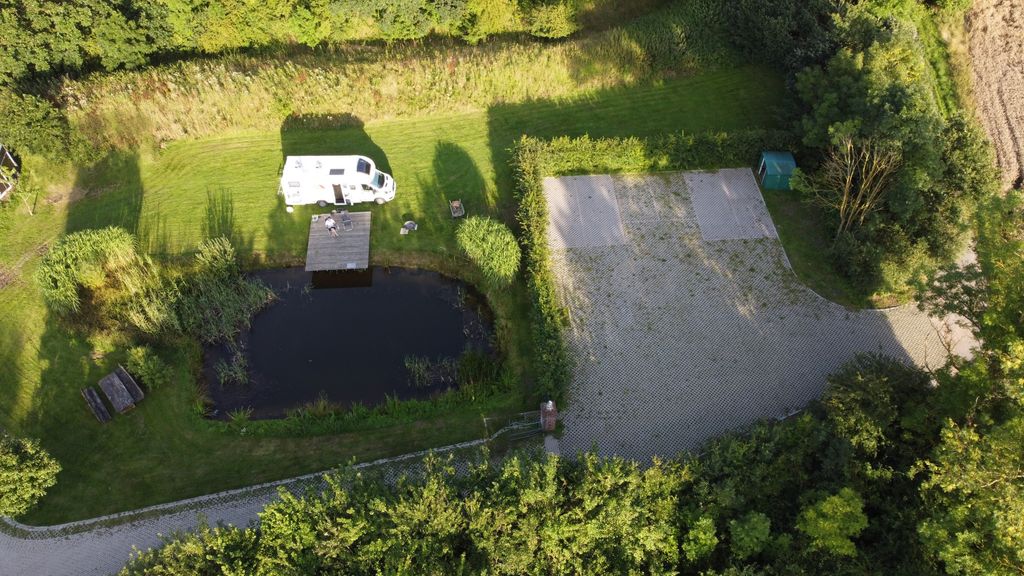 Piazzola in posizione isolata Natura pura Stelle & Giardino