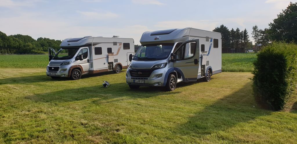 Camping auf der Wiese im Emsland nur 50m zum Wald 