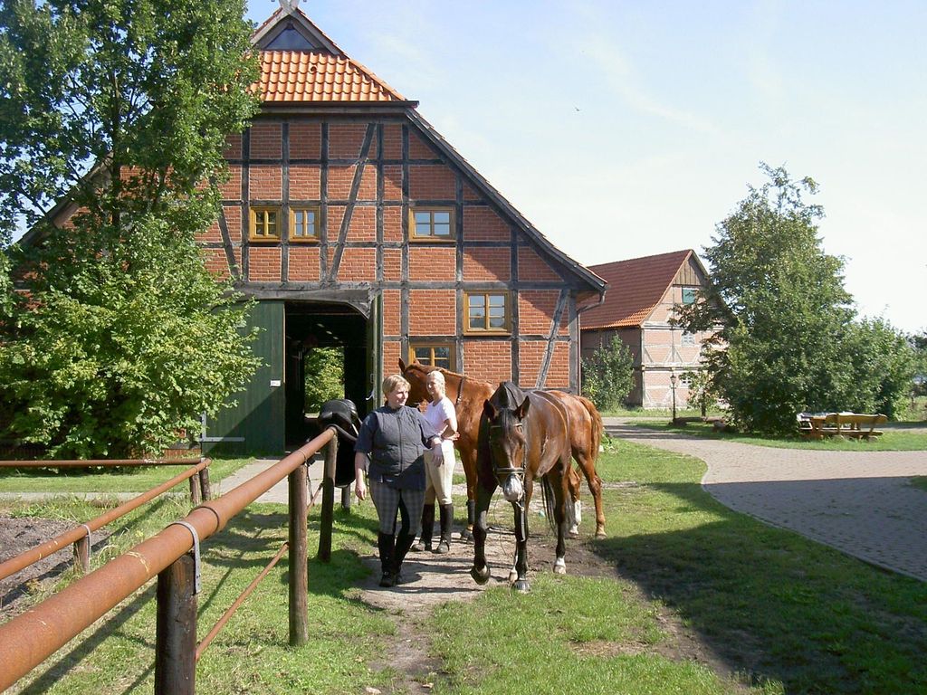 Campen und Reiten auf idyllischem Reiterhof
