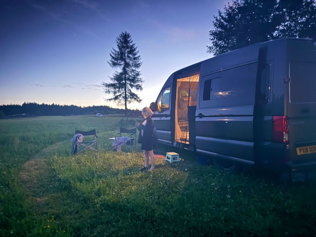 Camping auf der Alm und am Bach auf 800 Höhenmeter