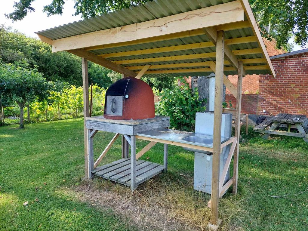 Camping im Apfelgarten: In der Nähe von Meer, Feldern und Wäldern