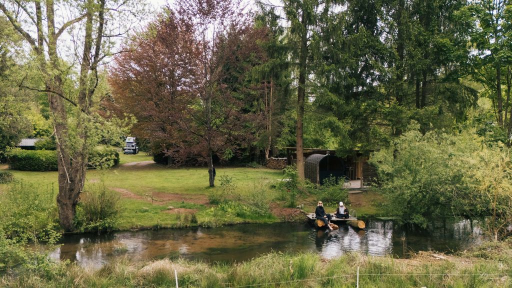 Campeggio in riva al torrente con vasca idromassaggio e sauna