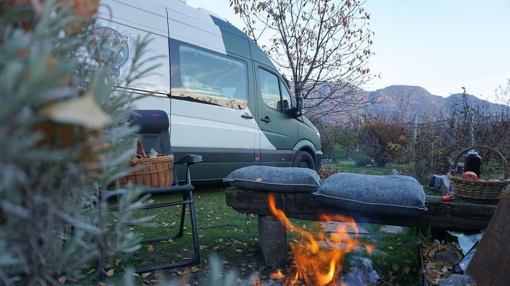 Camper in Meran am Bach
