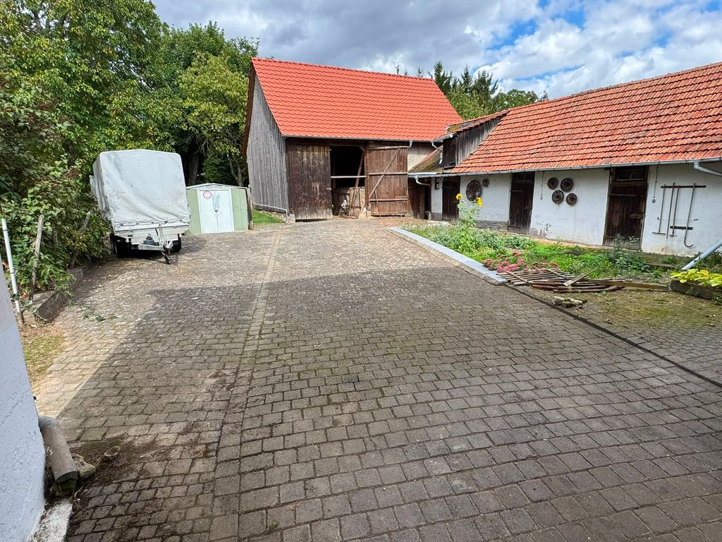 Ferme calme à trois côtés située dans l'arrondissement d'Unstrut-Hainich
